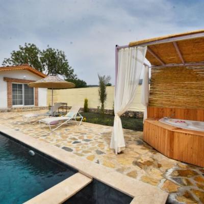 1597 - Villa Cansel 2
